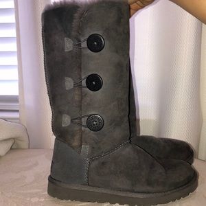 UGG grey bailey button